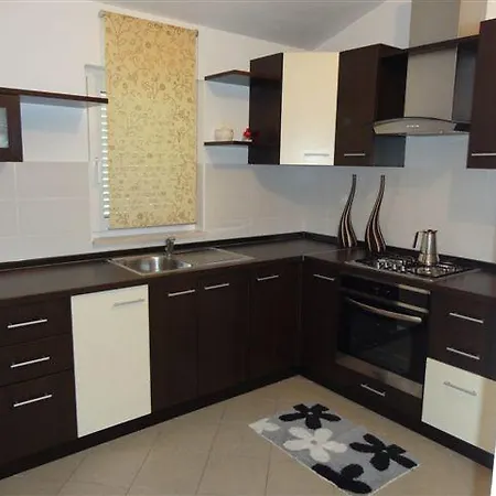 Holiday home Sljuka *